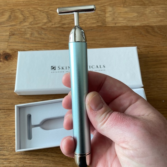 Skinceuticals Lift and Tone Sculpting Bar - Picture 2 of 5